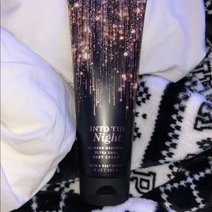 bath and body works into the night cream